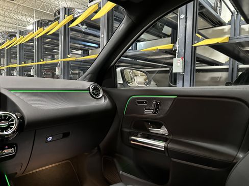 Certified 2023 Mercedes-Benz GLA 250 4MATIC image 25