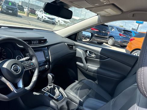 Used 2019 Nissan Rogue SL AWD/4WD image 25