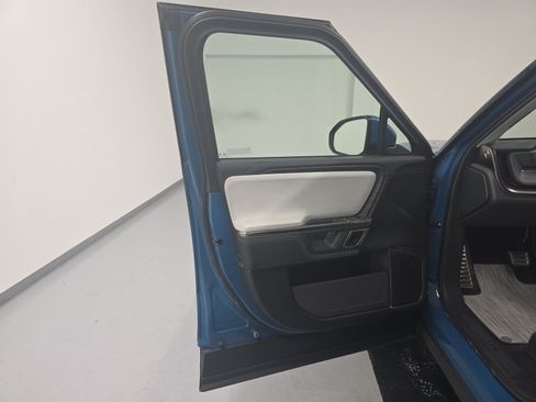 Used 2022 Rivian R1T Launch Edition AWD/4WD image 16