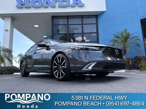 Used 2023 Honda Accord Touring image 1