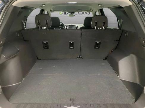 Used 2018 Chevrolet Equinox LS FWD image 12