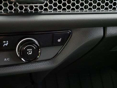 Certified 2026 Honda HR-V Sport image 31