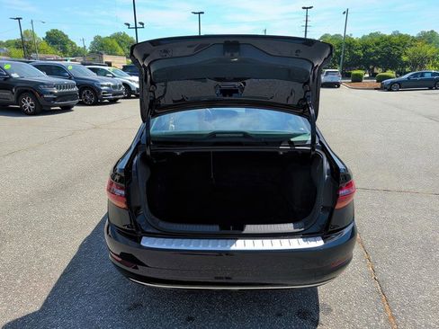 Used 2019 Volkswagen Jetta SE w/ Cold Weather Package FWD image 15