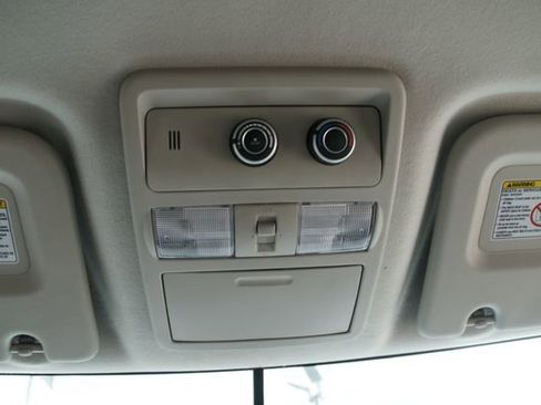 Used 2019 Nissan NV 3500 SL RWD image 20