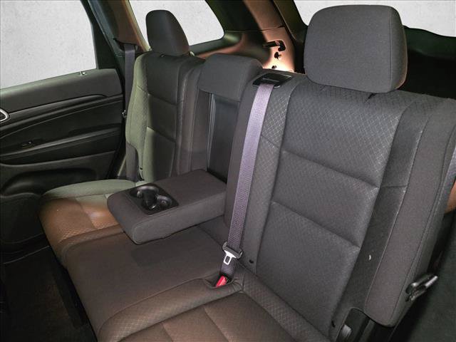Used 2021 Jeep Grand Cherokee Laredo AWD/4WD image 14