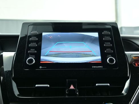 Used 2023 Toyota Camry SE image 18