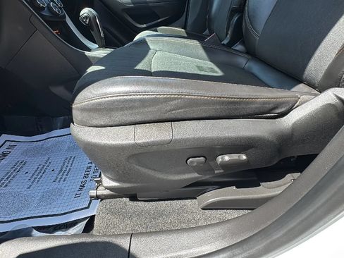 Used 2018 Chevrolet Trax LT AWD/4WD image 10