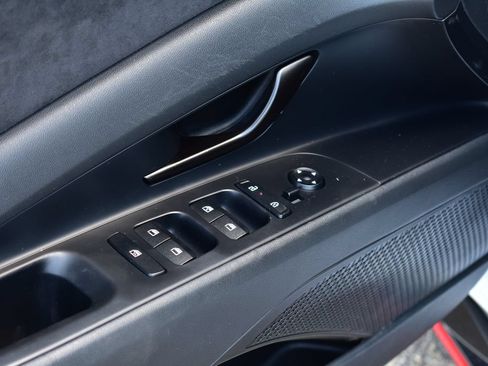 Used 2025 Hyundai Elantra N FWD image 15