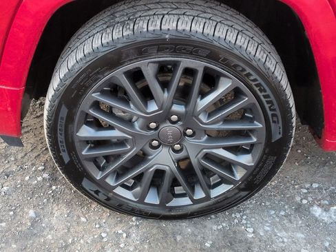 Used 2022 Jeep Compass Limited w/ (RED) Package image 10