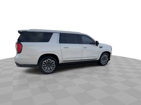 Certified 2023 GMC Yukon XL Denali Ultimate image 8