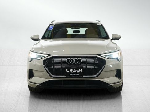 Used 2021 Audi e-tron Premium Plus w/ Premium Plus Package image 8