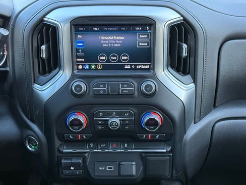 Used 2021 Chevrolet Silverado 1500 LT Trail Boss image 19