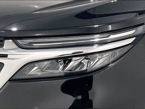 Used 2023 Chevrolet Equinox LT FWD image 40