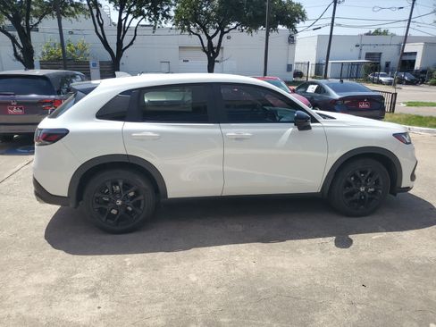 Used 2024 Honda HR-V Sport image 7