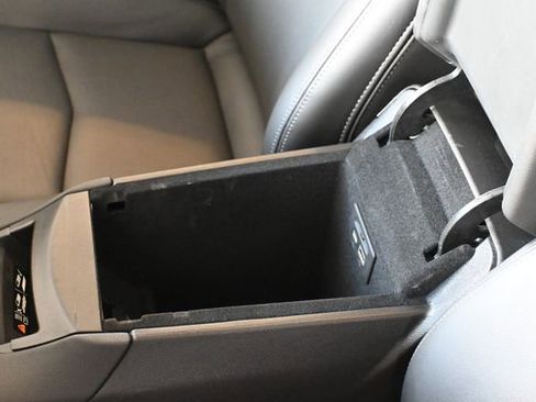 Used 2024 Cadillac XT5 Premium Luxury w/ LPO, Premium Carpet Package image 26