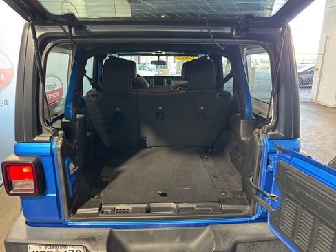 Used 2023 Jeep Wrangler Sport S image 18