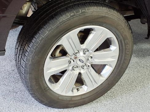 Used 2019 Ford F150 XLT w/ Equipment Group 302A Luxury AWD/4WD image 6