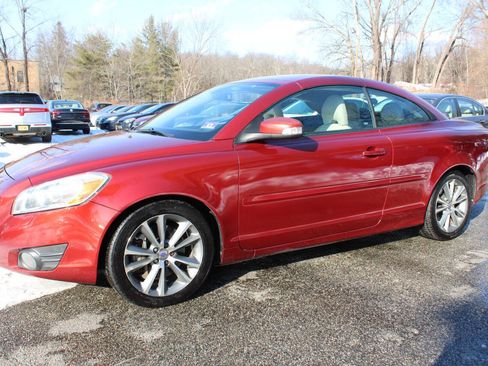 Used 2013 Volvo C70 T5 w/ Climate Pkg image 13