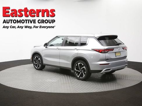 Used 2024 Mitsubishi Outlander SE FWD image 64