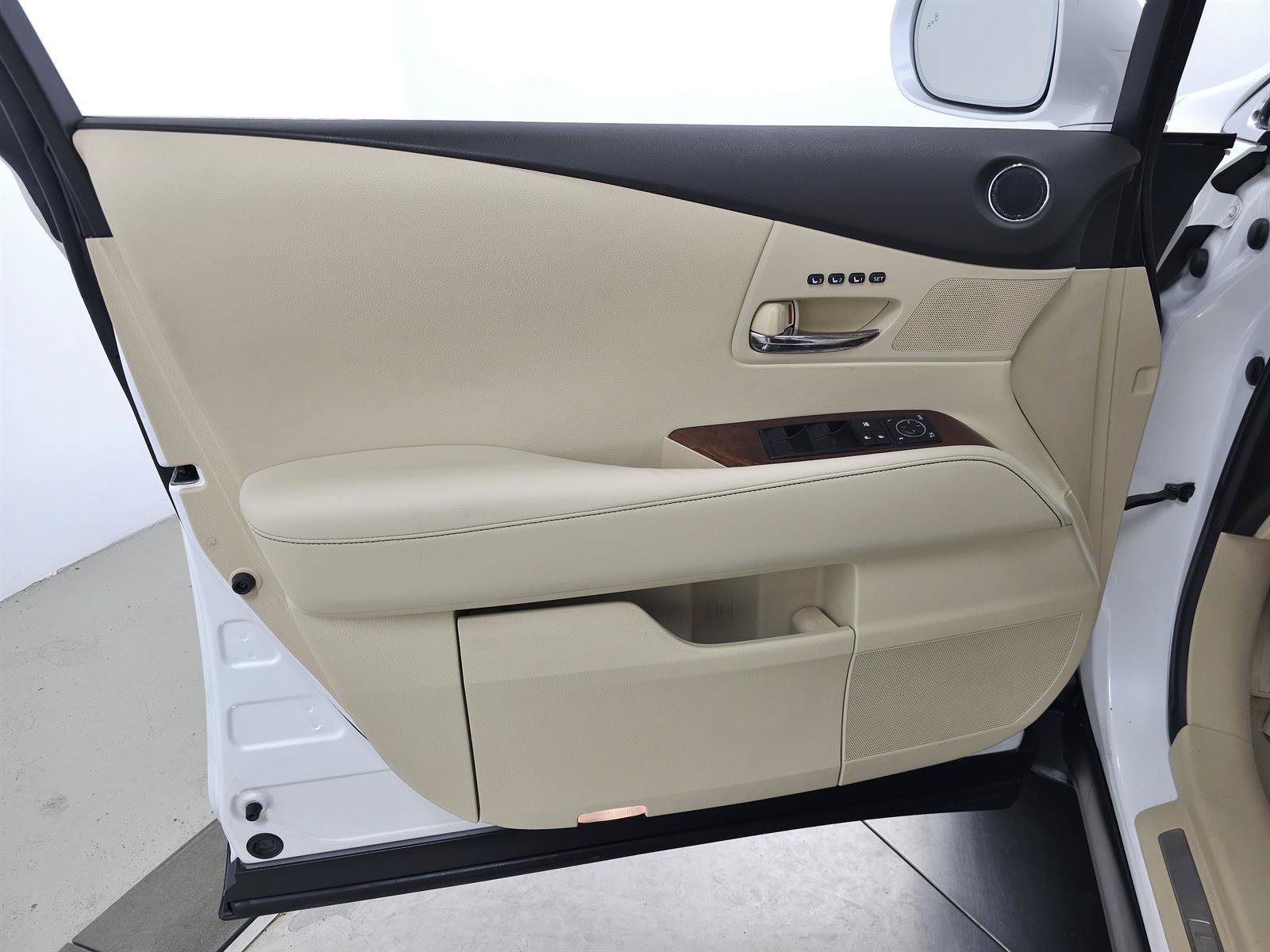 Used 2014 Lexus RX 350 FWD w/ Navigation Package image 12