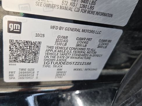 Used 2026 GMC Sierra 1500 SLT AWD/4WD image 16