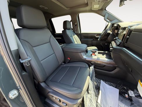 New 2025 Chevrolet Silverado 2500 LTZ w/ LTZ Convenience Package image 19