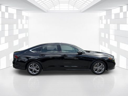 Used 2023 Honda Accord EX-L image 8