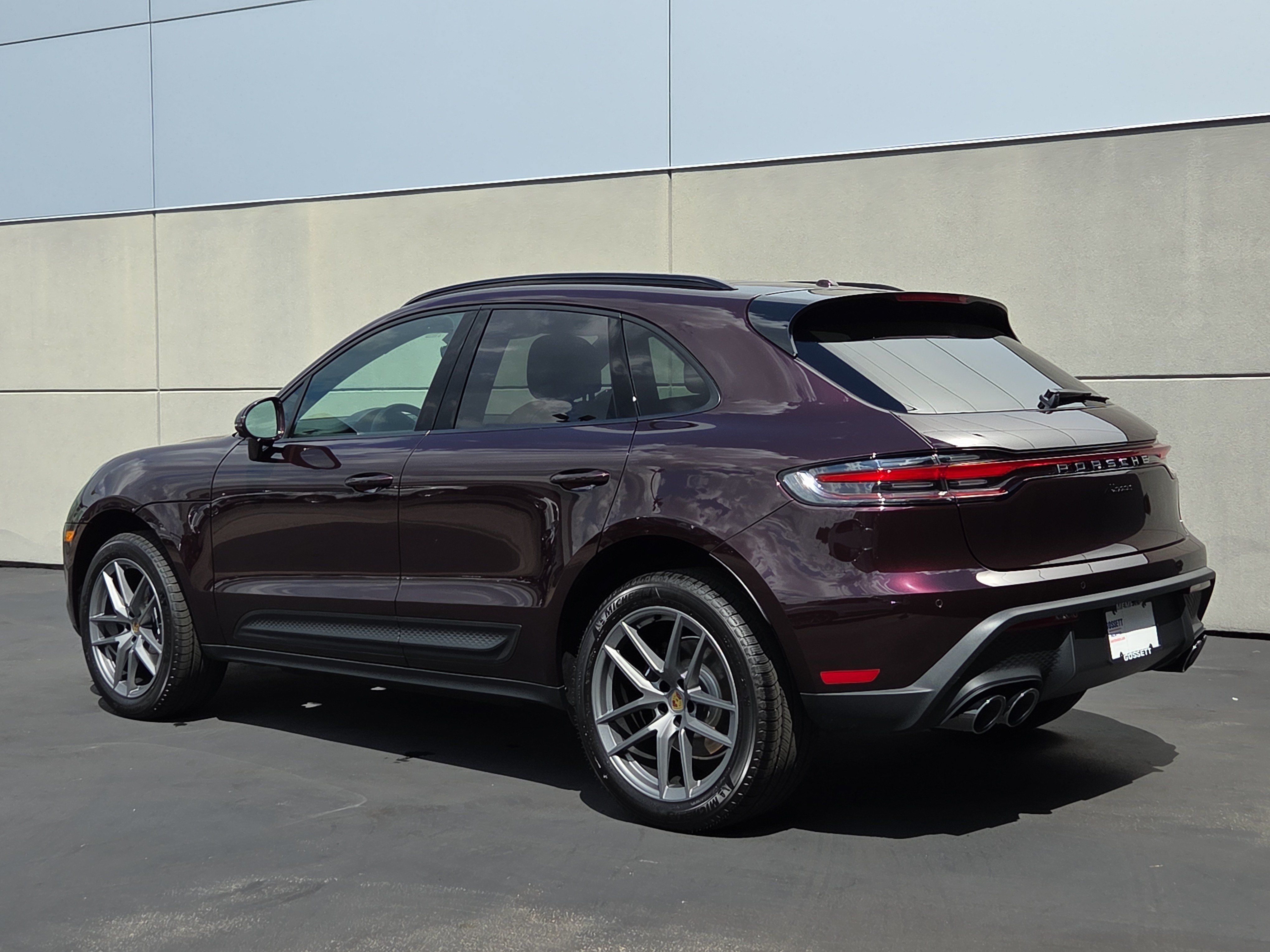 Certified 2025 Porsche Macan AWD/4WD image 3