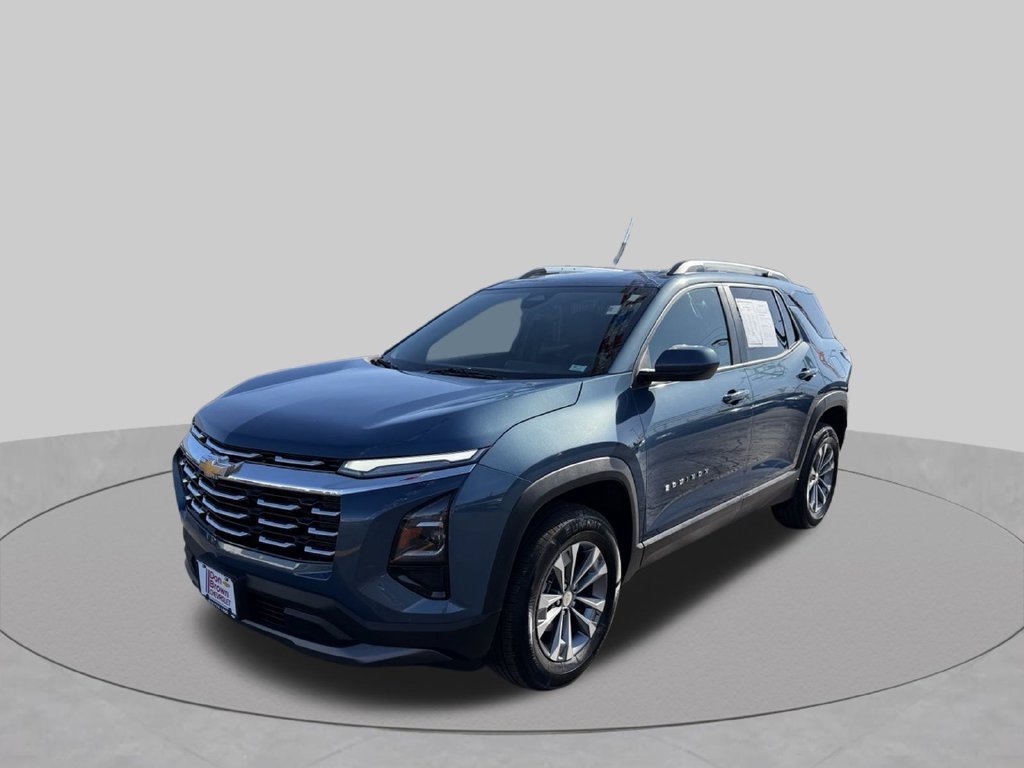 Used 2025 Chevrolet Equinox LT w/ Convenience Package II AWD/4WD image 3