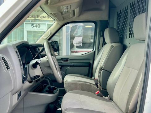 Used 2019 Nissan NV 2500 SV RWD image 13