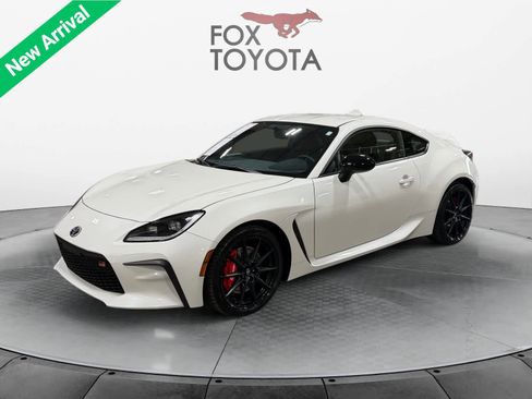 Used 2025 Toyota GR86 Premium w/ Performance Package RWD image 1