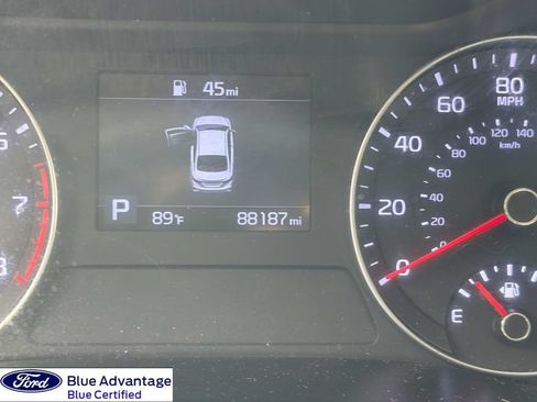 Used 2019 Kia Forte LXS FWD image 2