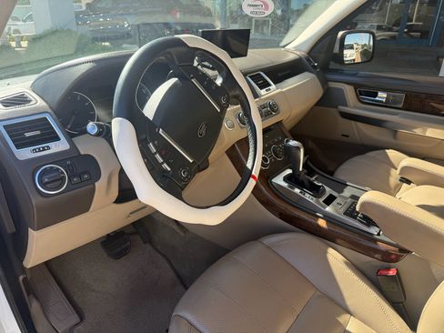 Used 2013 Land Rover Range Rover Sport HSE LUX AWD/4WD image 10