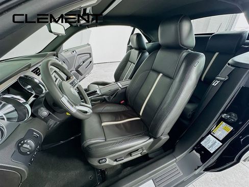 Used 2010 Ford Mustang GT RWD image 28