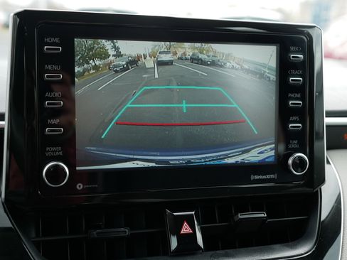 Used 2021 Toyota Corolla LE image 28