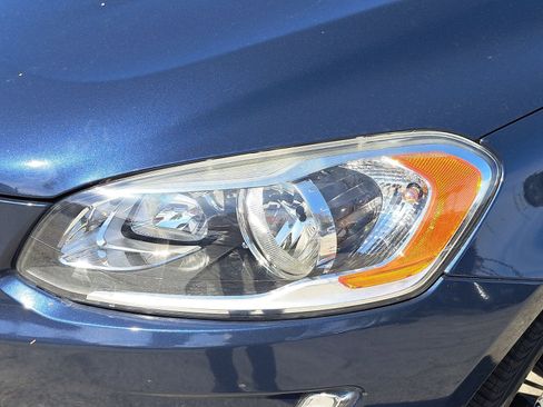 Used 2015 Volvo XC60 T5 Premier w/ Protection Package image 8