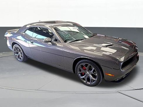 Used 2018 Dodge Challenger SXT Plus image 1