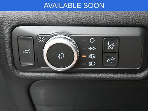 Used 2022 Ford Explorer Limited w/ Equipment Group 301A AWD/4WD image 15