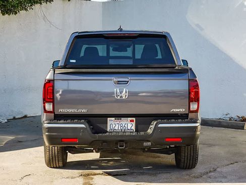 Used 2018 Honda Ridgeline RTL-E image 4