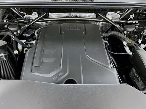 New 2025 Audi Q5 Premium Plus image 30