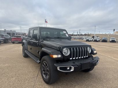 Used 2022 Jeep Gladiator Overland w/ Popular Equipment Package