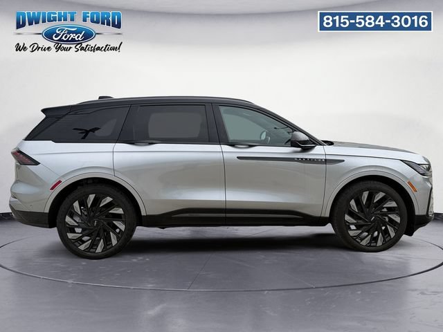 Used 2024 Lincoln Nautilus Reserve w/ Jet Appearance Package (87T) AWD/4WD image 6