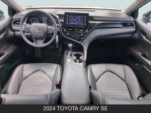 Used 2024 Toyota Camry SE FWD image 13