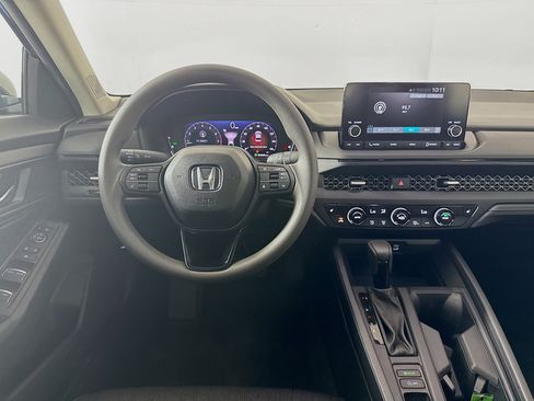 Used 2025 Honda Accord SE image 26