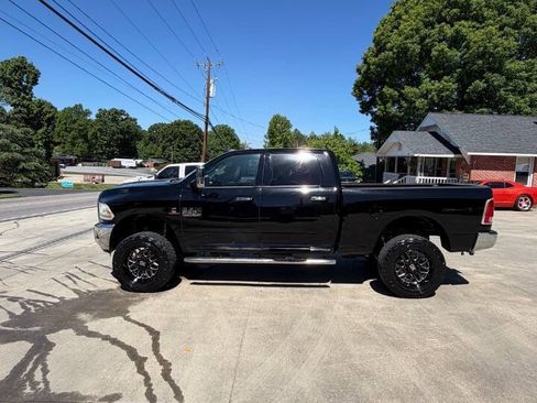 Used 2014 RAM 2500 Laramie AWD/4WD image 2
