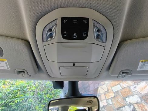 Used 2020 Chrysler Pacifica Touring-L Plus w/ Tire & Wheel Group image 43