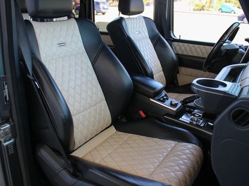 Used 2015 Mercedes-Benz G 63 AMG 4MATIC image 22