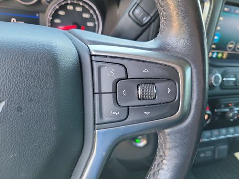 Used 2021 Chevrolet Silverado 1500 LT AWD/4WD image 21