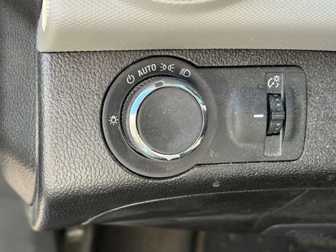 Used 2017 Chevrolet Sonic LS image 9