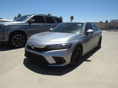 Used 2023 Honda Civic LX image 1